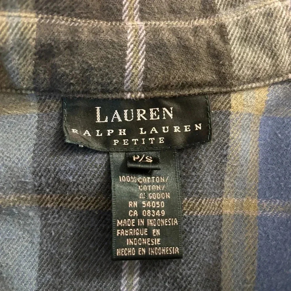 Lauren Ralph Lauren Petite Flannel, Size SP. Blue and Green Plaid. Brown buttons - Picture 3 of 7